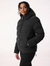 Load image into Gallery viewer, Unni Puffer Jacket / Black
