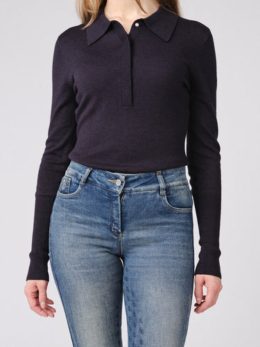 Fine knit sweater made in responsibly produced merino wool blend. Flat-knitted rib collar with matching deep cuffs. Hidden snap buttons at front placket enable varying styling of the sweater, which has a slim fit and tonal logo embroidery at sleeve.