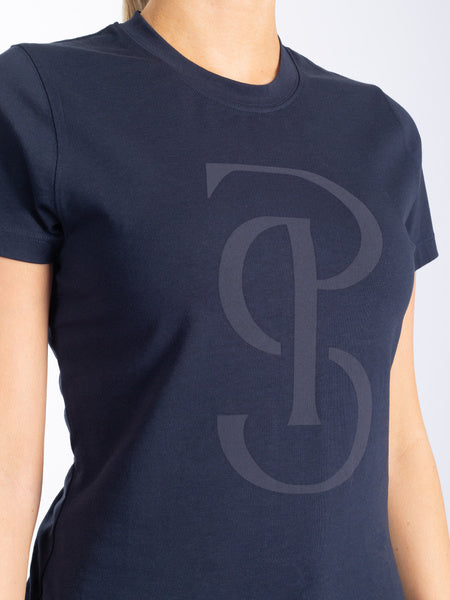 Classic t-shirt made in a soft, comfortable cotton fabric.