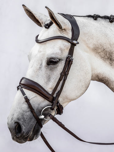 One of the most anatomical dressage bridles on the market. Made out of ECO-friendly English leather