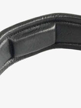 Load image into Gallery viewer, Experience the difference with the Pioneer bridle. A bridle that helps the horse to stabilize the jaw and lies flat against the muzzle, thanks to the built-in shock-absorbing cushion. Adjust the height of the noseband and vary between a lower, dropped noseband function and a higher English noseband. By varying the height of the noseband, you can also switch between the different functions depending on the purpose.
